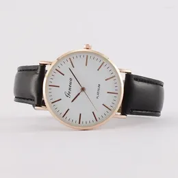 Wallwatches Men Watch Fashion Casual Ultra delgada Relojes Mujeres Simple Business Cuero Relojes de lujo Reloj para Mujer