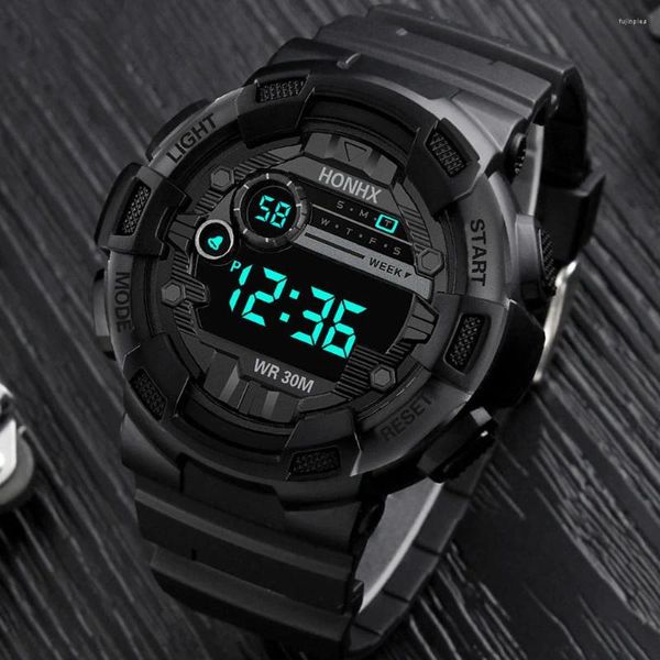 Montre-bracelets Hommes regardent le grand numéro 2024 Fitness Sports Sports ShockproofProofroproof Multi-fonction extérieur numérique