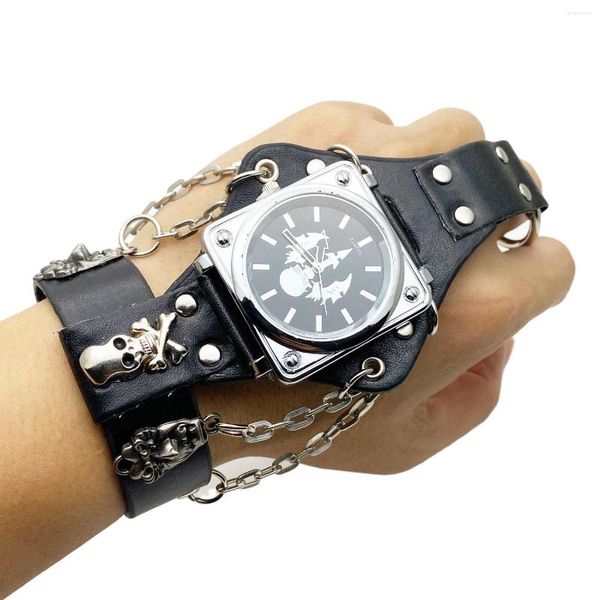 Montres-bracelets hommes montres 2023 luxe crâne Locomotive Street Style Design horloge noël et année cadeau mode grand cadran montre-bracelet