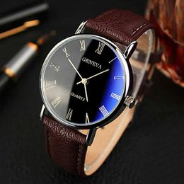 Montre-bracelets pour hommes Sports Watch Luxury en acier inoxydable Quartz Watch Mens Business Casual Leather Bracelet Mens Luminous Watchl2304