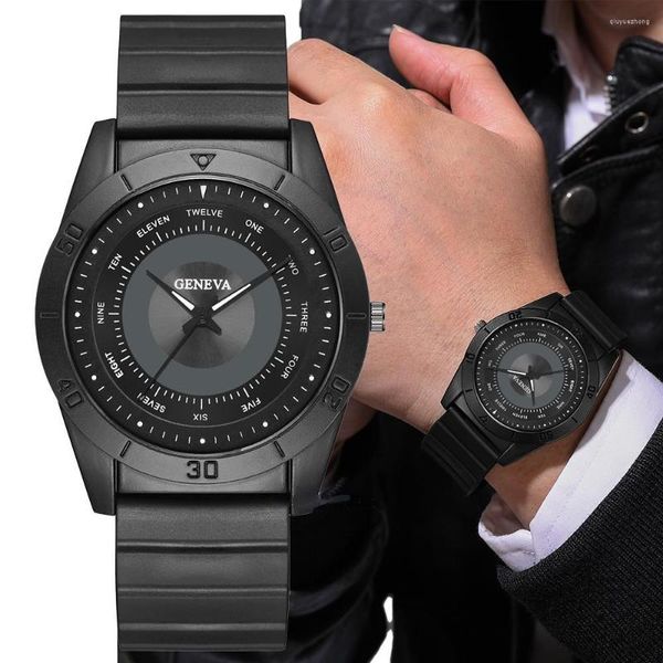 Relojes de pulsera Diseño minimalista Reloj de cuarzo deportivo para hombre Correa de silicona de moda Reloj masculino Relojes de regalo