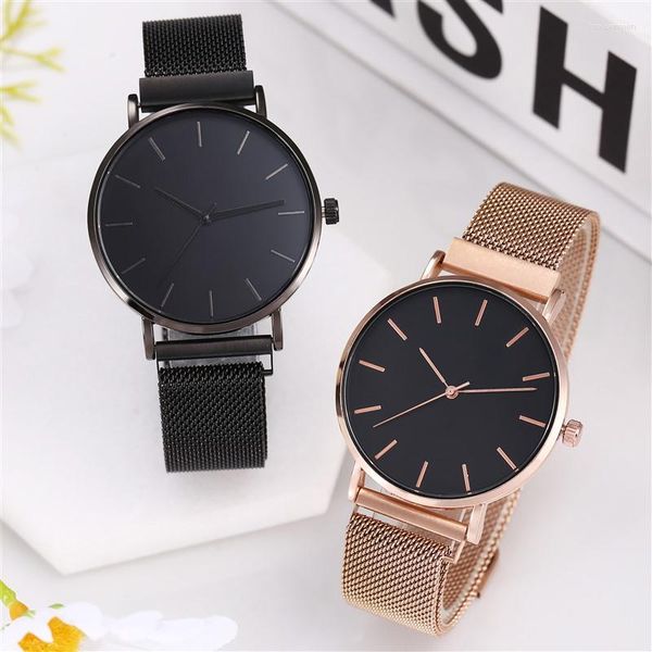 Relojes de pulsera Reloj de hombre minimalista Sin logotipo Número de Roma Dial delgado Cinturón de cuero Moda Reloj más simple Reloj Movimiento de cuarzo