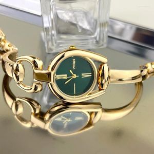 Montre-bracelets Niche minimaliste Women's Quartz Wrist Wistches Sobrave en acier inoxydable Small Dial Fashionable Exquise Watch for Women