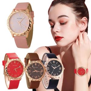 Montres-bracelets Montre Femme Dames Montre Bracelet En Cuir Analogique Quartz Mode Top Marque Vintage Pour Les Femmes Livraison Gratuite