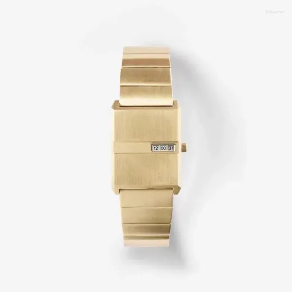 Montre-bracelets Neutral Square Large Dial Retro Fashion Watch for Women Femmes Simple and Luxurious Personnalize Design Imperproof