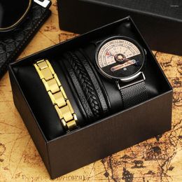 Montres-bracelets cadeaux originaux montre pour hommes mode Quartz étoile lune avec calendrier hommes luxe Bracelet en or pratique anniversaire