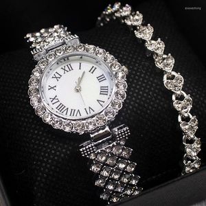 Polshorloges Premium Elegant Gold Silver Alloy Quartz Diamonds Schaalschakel Bracelet Tweedelige set luxe sieradenaccessoires