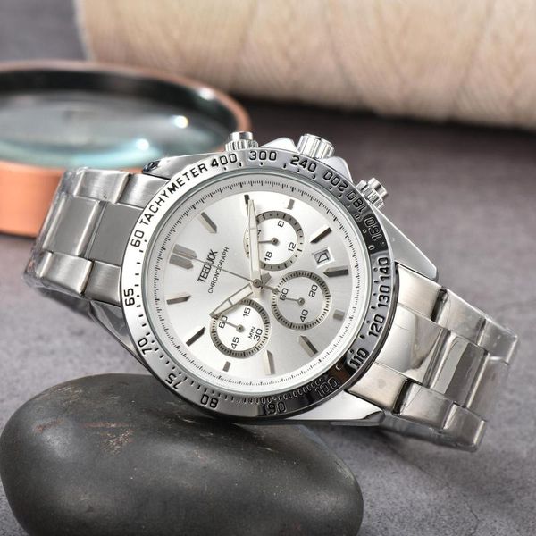 Montres-bracelets montre à Quartz hommes montre-bracelet étanche bande de luxe lumineux en acier inoxydable automatique chronographe calendrier tachymètre