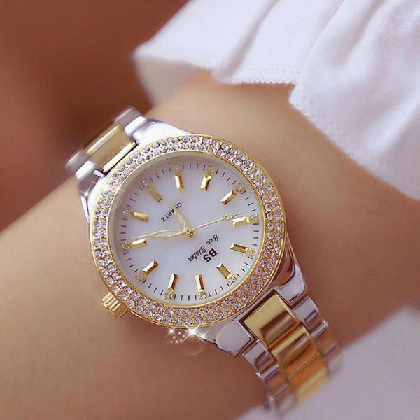 Montres-bracelets montres en quartz 2024 robe de montre féminine Gold Crystal Diamond en acier inoxydable Corloge d'argent