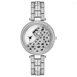 Relojes de pulsera Relojes de cuarzo Banda de acero para mujer Clásico Precioso Leopardo 3D Diamante brillante Moda Casual