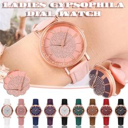 Horloges Rood Gypsophila Horloge Voor Dames Dames Mode Zon Patroon Romeinse Schaal Quartz Lederen Band Digitale Montre Femme