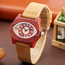 Montres-bracelets Montre-bracelet à quartz pour femmes en bois rouge Bracelet de montre en cuir véritable marron Unique en forme d'oeil Boîtier en bois Montres féminines Cadeaux