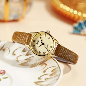 Horloges Retro Lichtgewicht Kleine Wijzerplaat Riem Quartz Roestvrij Staal Dames Designer Elegante Vrouw Horloge Accessoires Voor Vrouwen