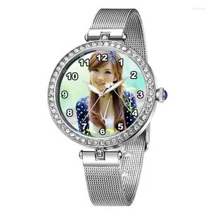 Horloges Strass Vrouwen Horloge Aangepaste Po Quartz Horloges Logo Ontwerp Drop 2024 A3329 Gepersonaliseerde Gift Mode DIY Horloge