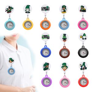 Polshorloges Saint Patricks Day Clip Pocket horloges kijken verpleegster badge accessoires ziekenhuis medische fob klokcadeaus clip-on rapel hangi ot1rl
