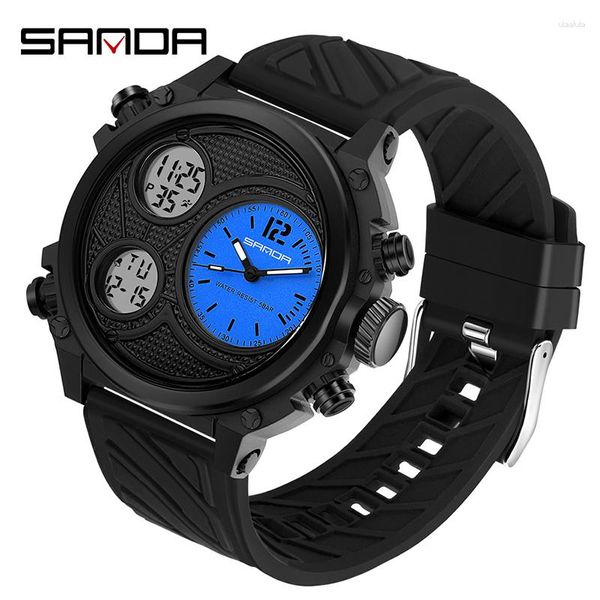 Relojes de pulsera SANDA LED Sport Relojes digitales 50M Reloj de pulsera electrónico a prueba de agua Reloj de cuarzo con pantalla de tres tiempos para hombres Reloj despertador