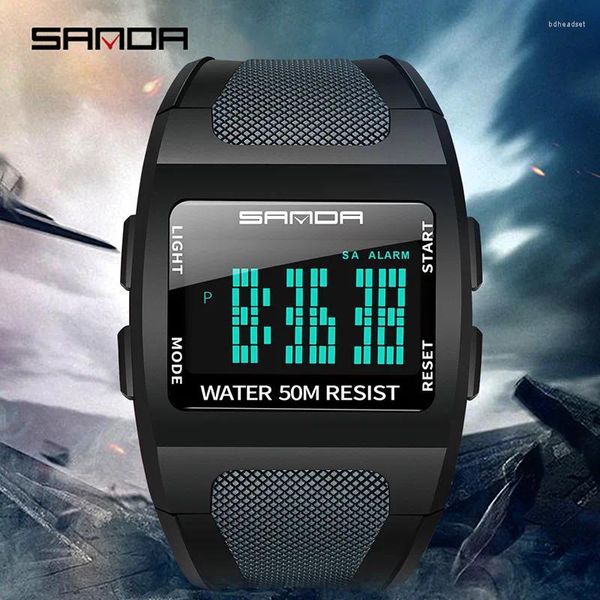 Montres-bracelets SANDA Sports pour hommes en plein air alpinisme montre électronique numérique carré multi-fonctionnel étanche montre 222relojes