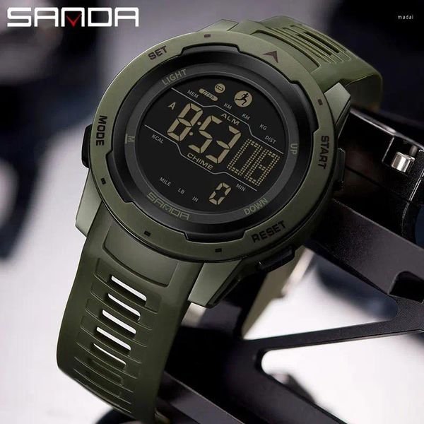 Montre-bracelets Sanda Top Luxury Men Regardez le podomètre sportif calories 50m étanche à LED Digital Watch Electron Wrist Relogie Masculino