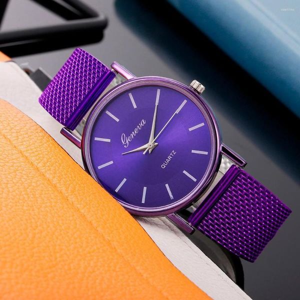 Montres-bracelets Vente Genève Femmes Casual Bracelet en silicone Montre à quartz Top Marque Filles Bracelet Horloge Montre-Bracelet Femmes Relogio Feminino