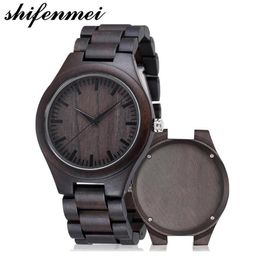 Montres-bracelets Shifenmei 5520 Montre en bois gravée pour hommes Boyfriend ou Groomsmen Cadeaux Bois de santal noir Personnalisé Anniversaire en bois G235L