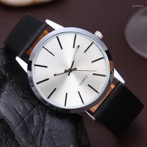 Montre-bracelets simples de mode Men de surveillance Top Brown Leather Band Quartz Wristwatch Casual Men's Watch Horloge Reloj Hombre