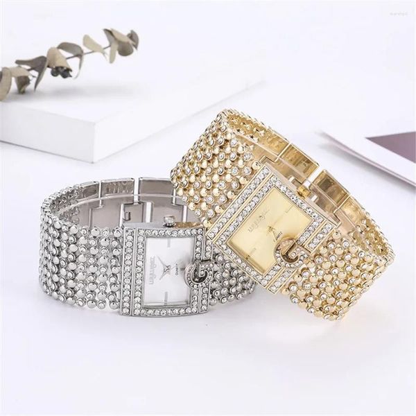 Relojes de pulsera Relojes de oro cuadrados simples Moda para mujer Pulsera de aleación casual Damas G Escala de diamante Dial Reloj de cuarzo femenino