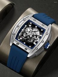 Montre-bracelets squeleton Hollow Men Regardez le luxe steampunk Sliver Blue Red Quartz Male Silicone Sports Man Reloj Relogio masculino