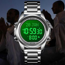 Horloges SKMEI 1667 Moslim Horloge Qibla Tijd Herinnering Nmane Display Kompas Relibious Maand Dag Horloge Voor Islamitische Kinderen Ram341U