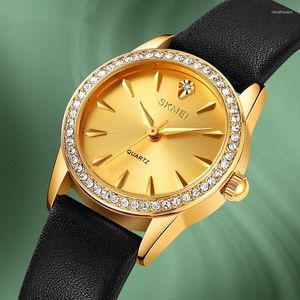 Horloges SKMEI Mode Diamant vrouwen Quartz Skin Horloges Band Waterdicht Kleine Wijzerplaat Prachtige Temperament Horloge Voor Vrouwen