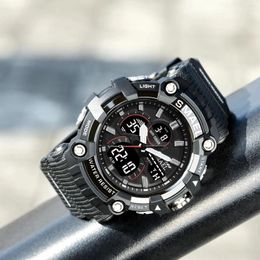 Montre-bracelets Smael Brand Quartz Sport Watch Horloge AlarmDual Affichage LED Electronic 50m Imperméable 8079 Montres pour hommes