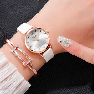 Montres-bracelets petites montres pour femmes ensemble Jadi Quartz analogique classique alliage Bracelet montre-Bracelet élégant femmes ensemblemontres-bracelets