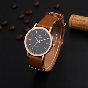 Montres-bracelets SOXY Marque Mode Montres Hommes Bonne Qualité Luxe Classique Bracelets En Cuir Cadran Noir Quartz Montre-Bracelet Pour Homme Reloj Hombre