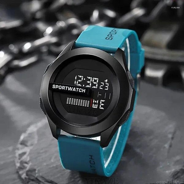 Montre-bracelets Sport Watch for Man Digital Wrist Wrist Stopwatch Stop-Week Luminal Date Week Imperproofr Men's Clock Electronic Relogio