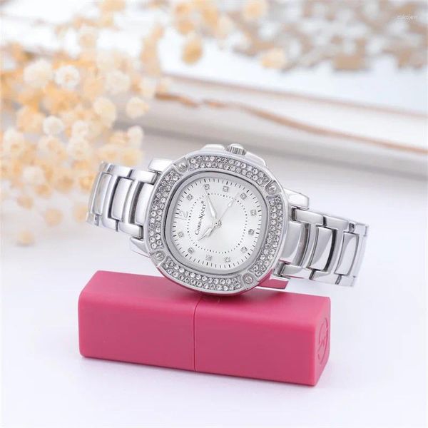 Relojes de pulsera Relojes de marcado redondo cuadrado para mujeres a escala de diamantes de diamantes Mineral de vidrio Mirror de vidrio de cuarzo de alta calidad casual