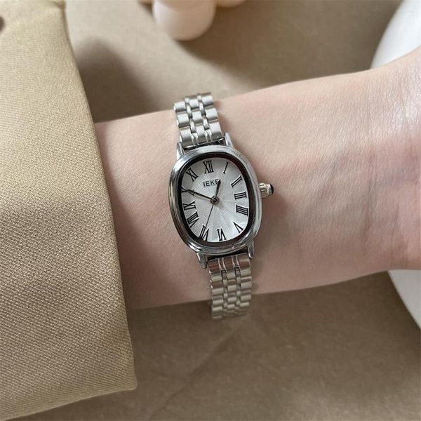 Relojes de pulsera Reloj de pulsera de cuarzo de acero inoxidable Esfera blanca verde para mujer Relojes de mujer Tendencia de regalos para el Día de San Valentín
