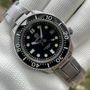 Montres-bracelets Steeldive 44 mm Diver Watch SD1968 Case intégrée 316L en acier inoxydable 1000m Imperpose des montres mécaniques automatiques NH35