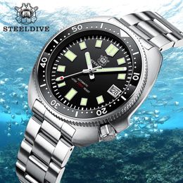 Montre-bracelets Steeldive SD1970 DATE BLANCE DATE 200M WATEproof NH35 6105 Turtle Automatic Dive Diver Watch 230113195O