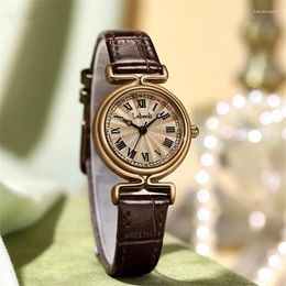 Montre-bracelets mode Fashion Lady Simple Temperrament Life étanche à haut niveau Haut-cadran Vintage Brown Belt Quartz Watch