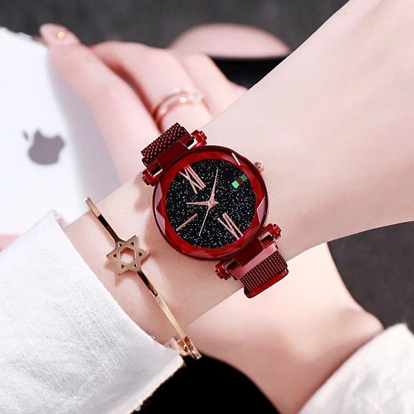 Relojes de pulsera Relojes Tiktok La misma cara de estrella de Roma Milán Correa de reloj de hierro Movimiento de cuarzo Moda perezosa