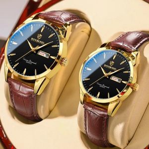Montres-bracelets Top Couple montre pour femmes hommes étanche horloge mâle calendrier Quartz montres bracelet en cuir dames homme