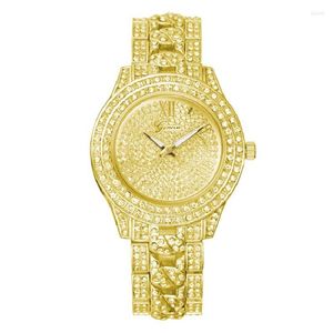 Montres-bracelets Top luxe doré en acier inoxydable montre femmes strass Genève Style cristal cadran mode montre-bracelet fille