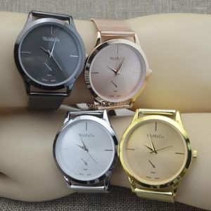 Montre-bracelets Top Quality 2023 Arrivée Womage Mesh en acier inoxydable CEULLETRES MONTRE MENS MELLES Watchs Factory Wholesale