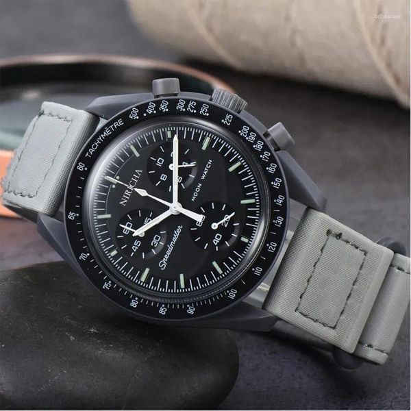 Relojes de pulsera Reloj de calidad superior Relojes de marca originales para hombre Caja de plástico Cronógrafo Explore Planet Relojes masculinos