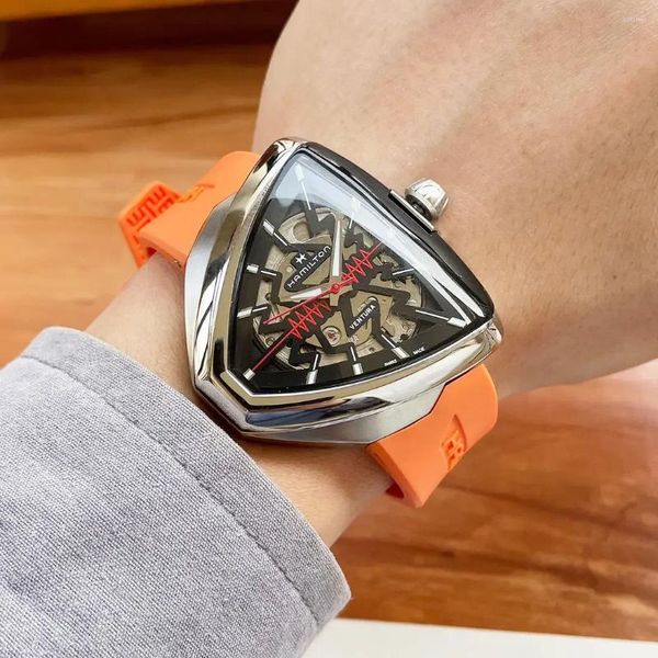 Relojes de pulsera Triángulo Forma de corazón Personalidad única Deportes Reloj mecánico automático para hombre