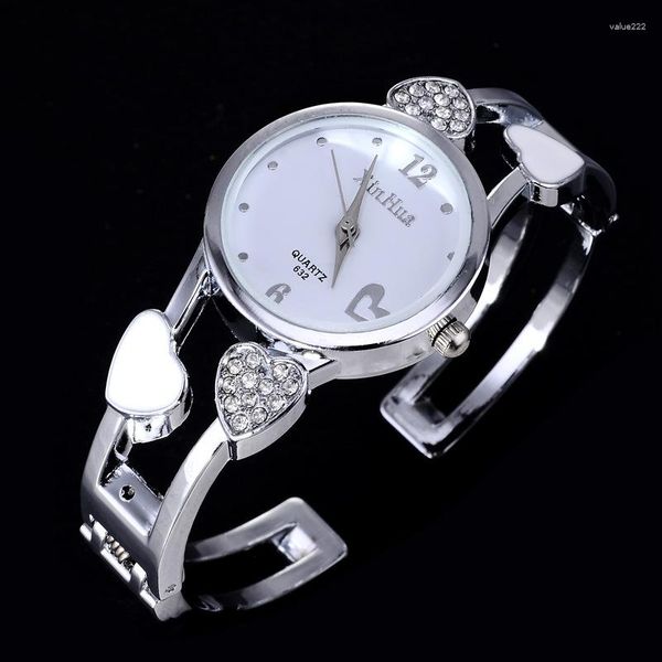 Relojes de pulsera UTHAI W70 Reloj para mujer Moda Banda de acero Luz Pulsera de lujo Versión coreana Amor Chica Estudiante Regalo de cuarzo