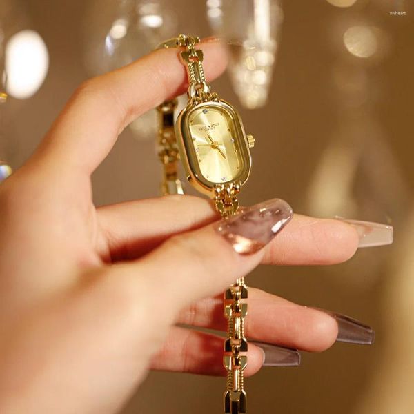 Relojes de pulsera Reloj de pulsera vintage Movimiento japonés único Impermeable Oval Cuarzo Pequeño Oro para mujer Joyería de lujo Reloj Reloj