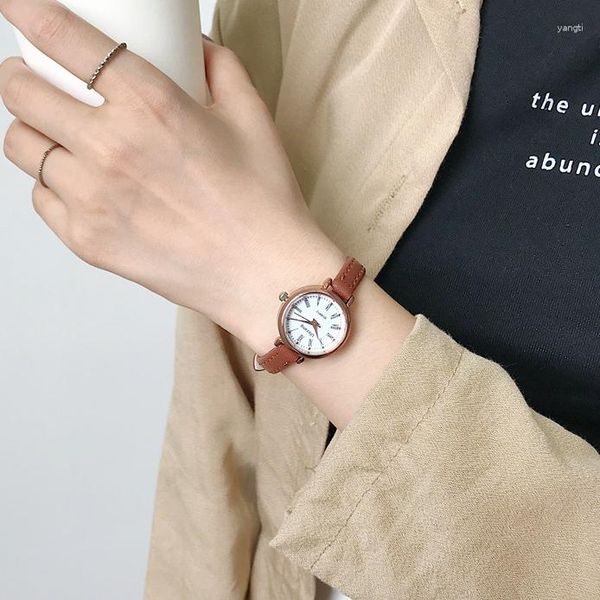 Relojes de pulsera Reloj de moda vintage para mujer Correa de cuero pequeña y delgada marrón Relojes de cuarzo Pulsera elegante para mujer Relogio Feminino