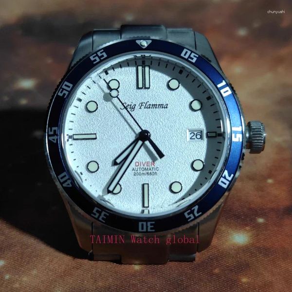 Relojes de pulsera Reloj deportivo vintage Hombres de lujo Mecánico de marca superior 200M Diver Relojes automáticos 42 mm Reloj de pulsera luminoso de zafiro