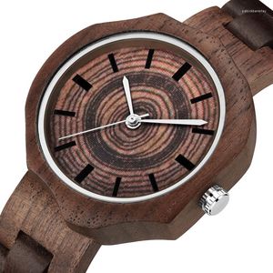 Polshorloges Walnut Wood onregelmatig horloge Case Women Quartz Polshorloge Volledige houten horlogeband drukknop verborgen gesp. Natuurlijk uurwerk