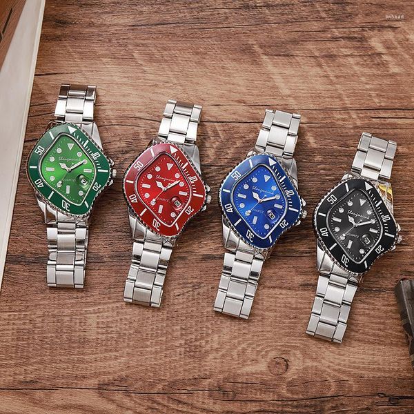 Montres-bracelets Montre pour hommes Insolite Conceptuel Crash Melting Twist En Forme De Cas Quartz Montre-Bracelet Homme Homme Rhombique Vert Horloge De Luxe